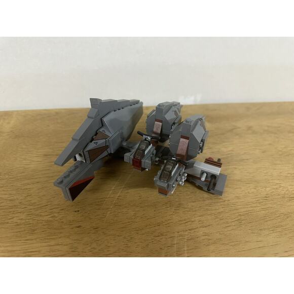 LEGO Star Wars: Sith Nightspeeder #7957 - Partially Complete Vehicle - No Figs - Picture 2 of 5
